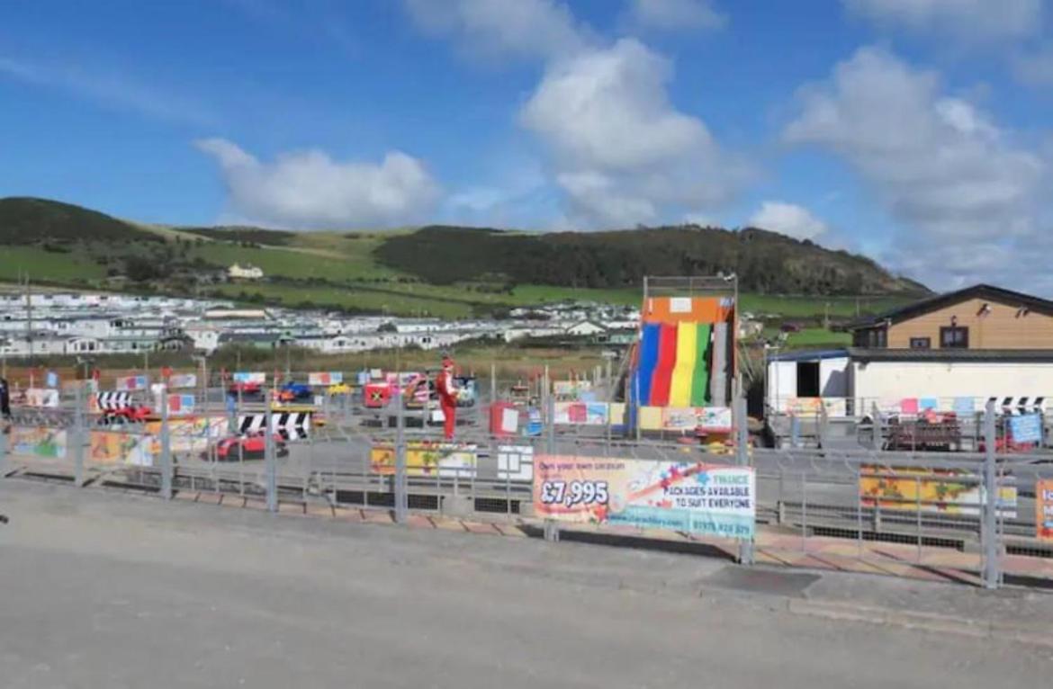 Sea View Escape 2 Bedroom Pet Friendly Caravan At Clarach Bay Aberystwyth Exterior photo